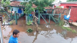 Casa alagada em Miranda MS